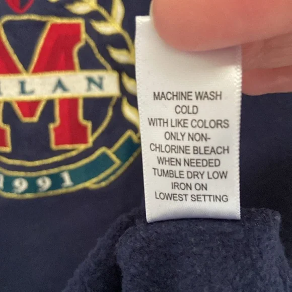 MILAN ITALY 1991 Vintage Retro Look Cropped Navy Blue Sweatshirt Embroidered - Picture 8 of 8
